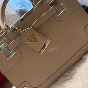 Guess bag